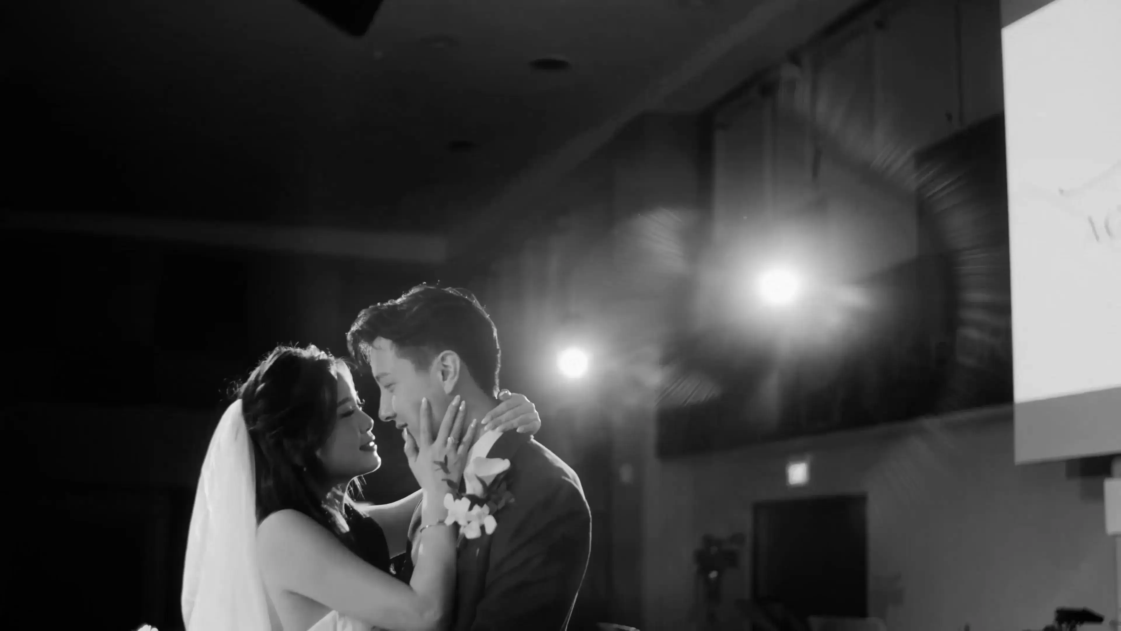 Bride and groom couple portrait at Ang Mo Kio Methodist Church