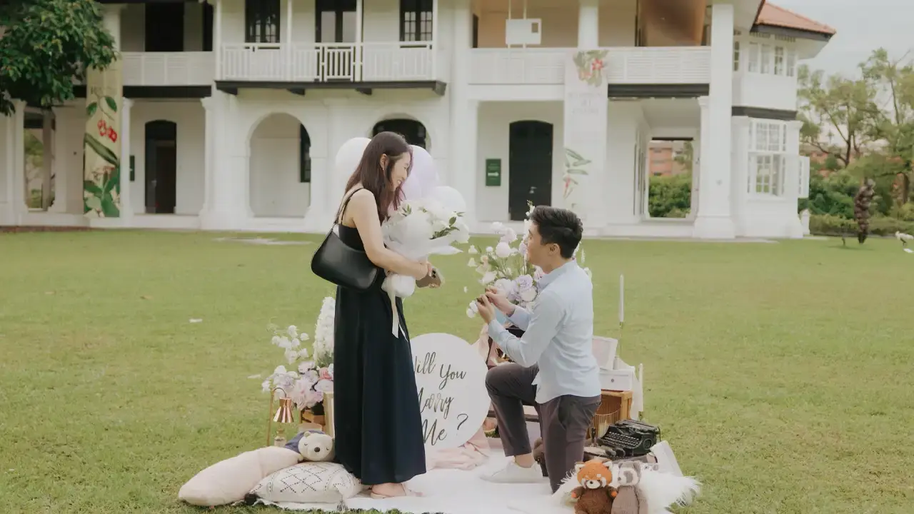 Play Sean & Mavis Proposal Pre-wedding Film